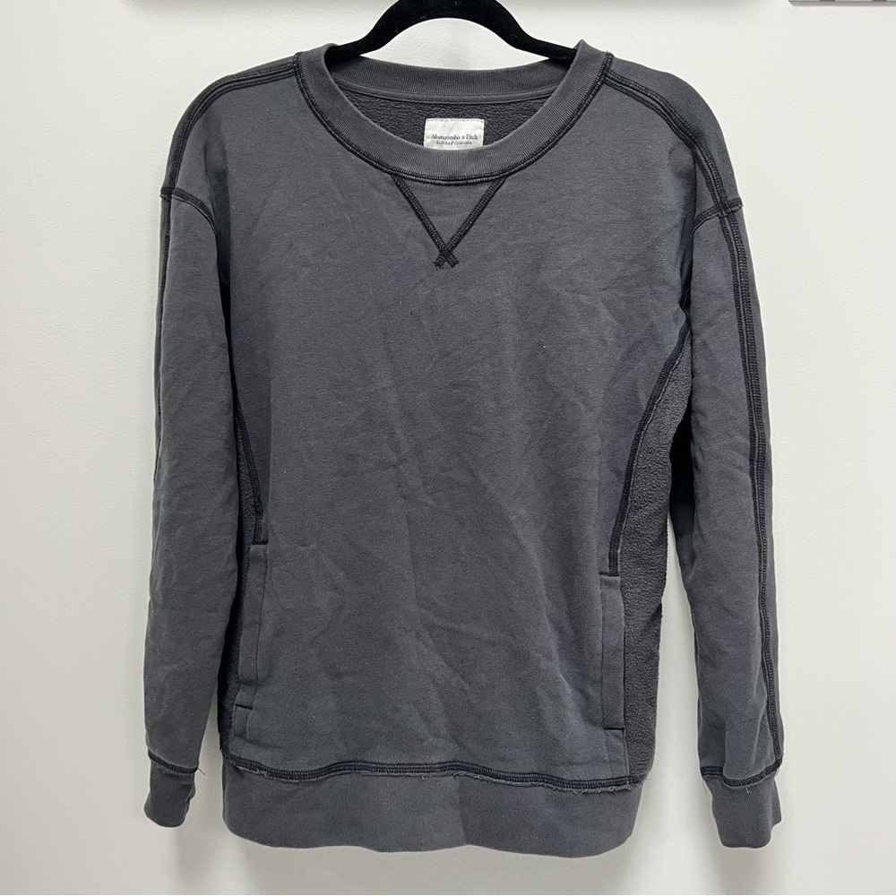 Abercrombie & Fitch soft a&f collection dark grey Crewneck